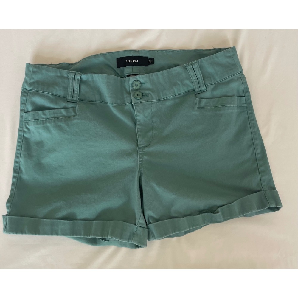 Torrid Womens Sage Green Cuffed Chino Shorts Size 18 Stretch Cotton Twill Teal - Picture 2 of 7